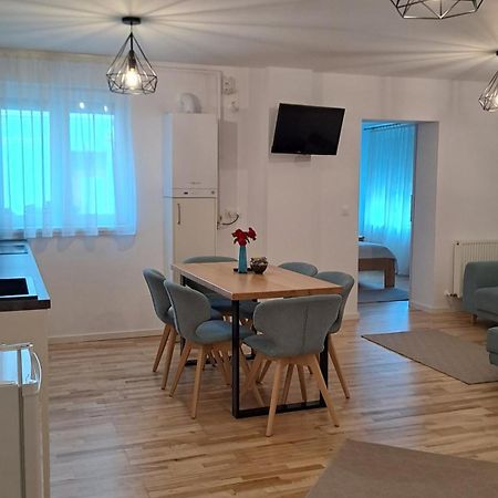 Chrysanthemum Apartment Sighisoara Luaran gambar