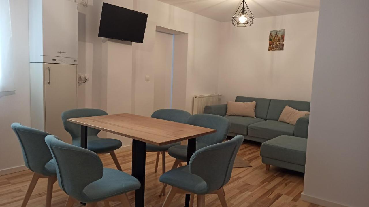 Chrysanthemum Apartment Sighisoara Luaran gambar