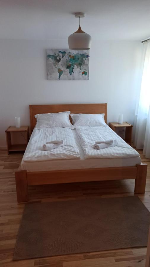 Chrysanthemum Apartment Sighisoara Luaran gambar